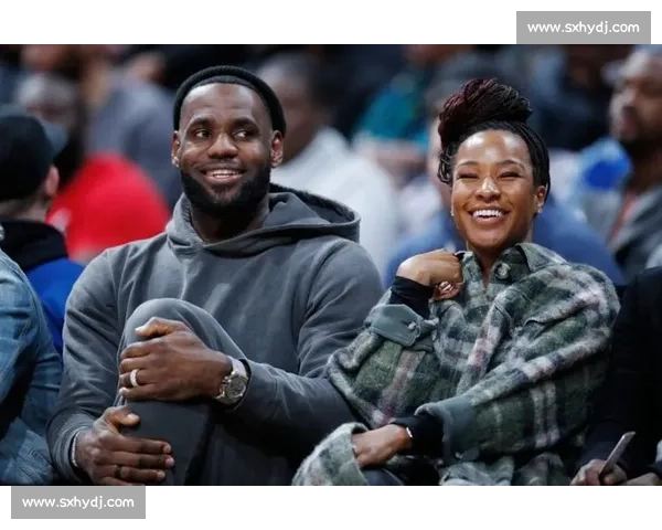 萨瓦娜劝老詹退役：家庭与篮球的终极博弈